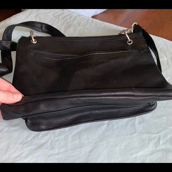Unlisted by Kenneth Cole black leather handbag purse with shoulder strap - Picture 14 of 14